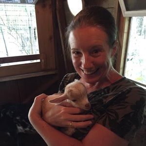 Meet your Posher, Ally